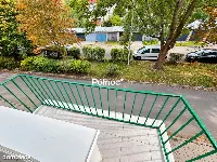 Przestronna kawalerka na 1 piętrze z balkonem- osiedle Dyrekcja — zdjęcie 9