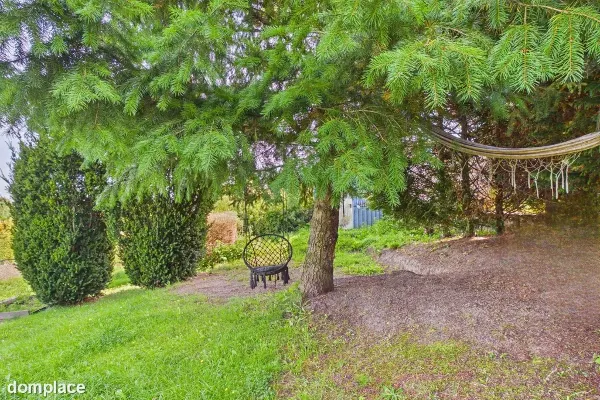 Ustawna działka ROD 400 m² z miejscem na samochód — zdjęcie 3