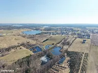 Działka z zabudową zagrodową w Bukowinie. — zdjęcie 3