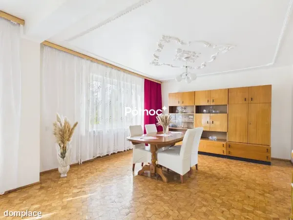 Dom wolnostojący 135 m², 5 pokoi, duża działka — zdjęcie 3