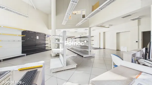 Lokal klimatyzowany handlowo-usługowy 122m2, PARTER, PARKING — zdjęcie 3