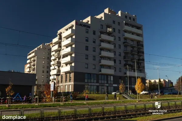 Lokal na sprzedaż z najemcą 224 mkw — zdjęcie 3