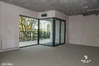 Lokal handlowo- usługowy Banacha 84 mkw — zdjęcie 2