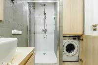 Jasny apartament 70m², 2 sypialnie, balkon i parking na Ochocie — zdjęcie 3