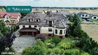 Przepiękny Dom w spokojnej Lokalizacji ! — zdjęcie 1
