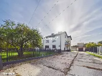 Wołomin | Dom na wynajem — biura, usługi, zakwaterowanie Duży parking — zdjęcie 6