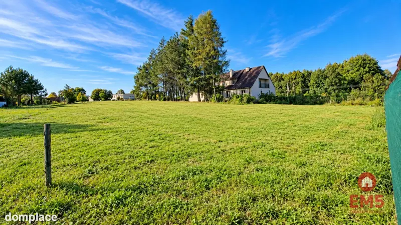 Działka budowlana 1571 m2.