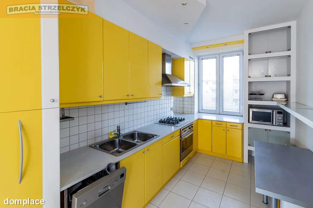 Dwupoziomowe mieszkanie 121,25 m2, Bemowo.