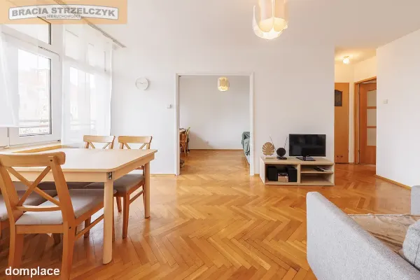 3 pokoje | Aleja Wyzwolenia | Winda | Balkon — zdjęcie 3