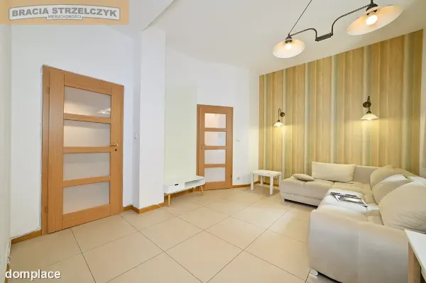Centrum, 2 pokoje, kamienica, - mieszkanie/biuro — zdjęcie 3