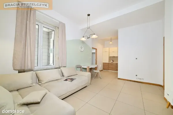Centrum, 2 pokoje, kamienica, - mieszkanie/biuro — zdjęcie 2