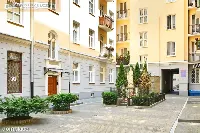 Centrum, 2 pokoje, kamienica, - mieszkanie/biuro — zdjęcie 1