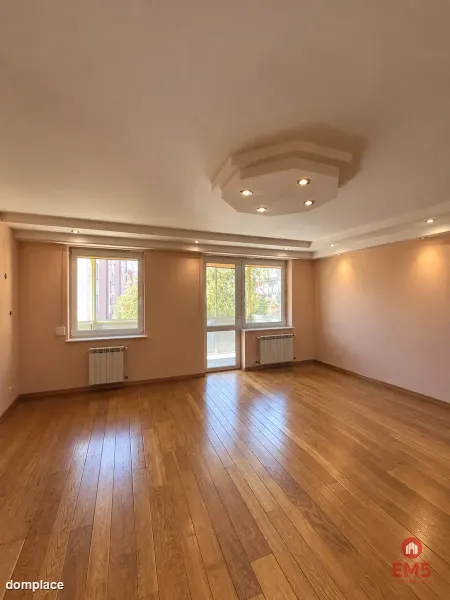 Mieszkanie 72,33m²|Garaż|Kominek|Miejsce postojowe — zdjęcie 3