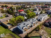 Nowoczesne, solidne domy w zabudowie szeregowej — zdjęcie 1