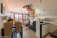 Komfortowy apartament z antresolą blisko plaży — zdjęcie 1