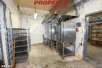 Hala/Magazyn — Piekoszów — zdjęcie 1
