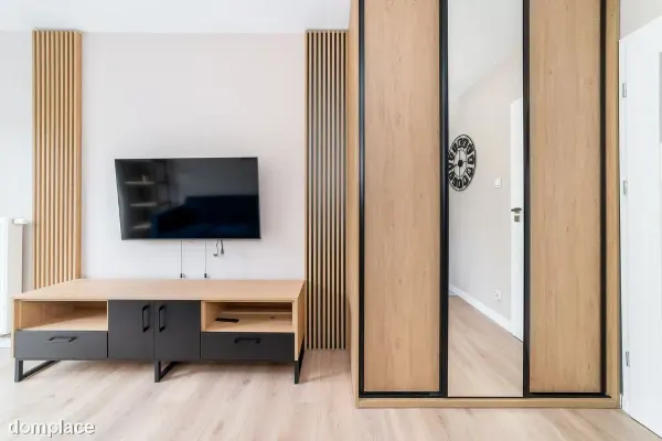 Kawalerka z balkonem i oddzielną kuchnią | 30 m² — zdjęcie 2