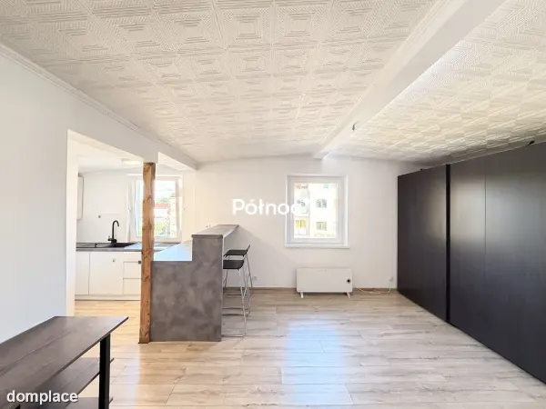 Kawalerka blisko centrum Bolesławca– Idealna na start lub pod wynajem — zdjęcie 3