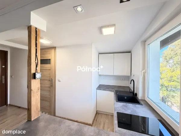 Kawalerka blisko centrum Bolesławca– Idealna na start lub pod wynajem — zdjęcie 4