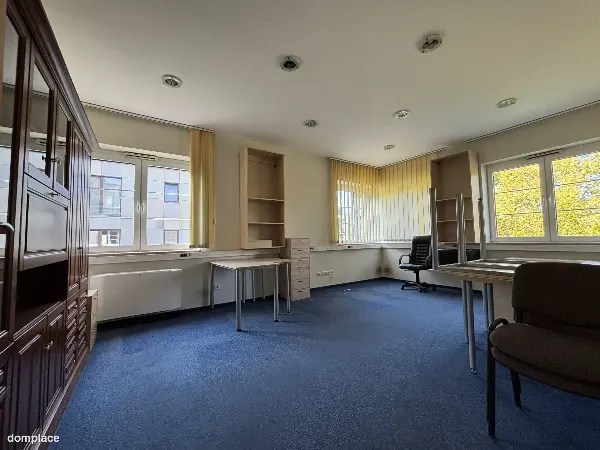 Budynek biurowo-usługowy 457 m², Kraków Podgórze, 10 miejsc parkingowych — zdjęcie 4