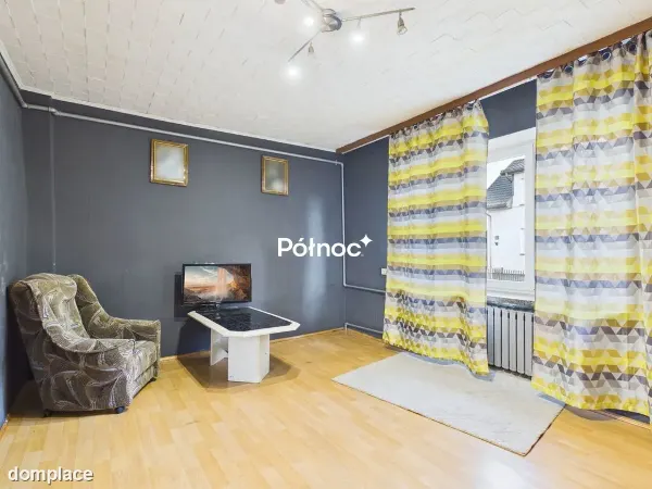 Dom wolnostojący, 3 pokoje, 1700 m², zabudowania — zdjęcie 4