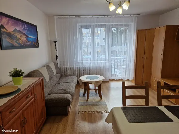 Kawalerka w centrum Knurowa po remoncie, w pełni wyposażona! — zdjęcie 2