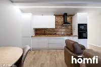 Nowoczesne mieszkanie z garderobą i balkonem — zdjęcie 1