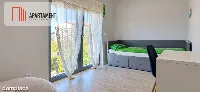 Komfortowy dom w zabudowie bliźniaczej z basenem — zdjęcie 11