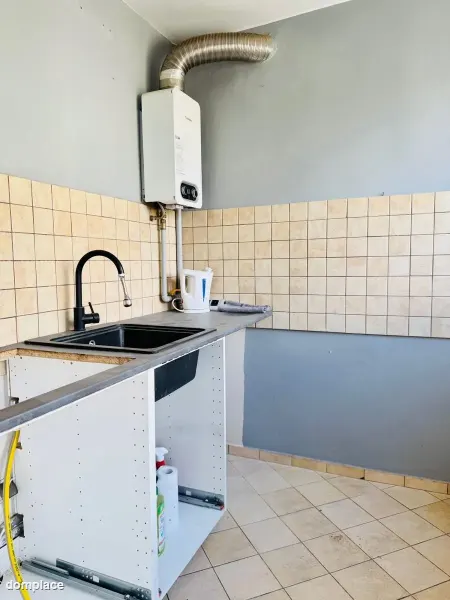 3 pokoje, cegła, spokojna ulica. — zdjęcie 4