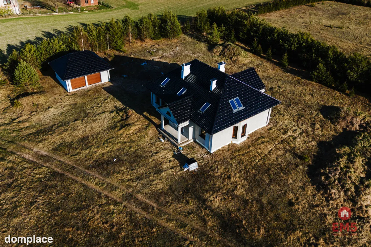 Dom 190 m² w stanie surowym – duża działka 5000 m² — zdjęcie 3